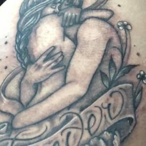 Meet your Posher, Dania